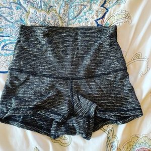 Lululemon spandex size 4